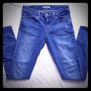{3/$25} Levi 711 skinny jeans❗